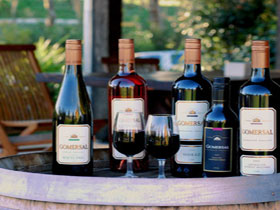 Gomersal Wines Logo and Images