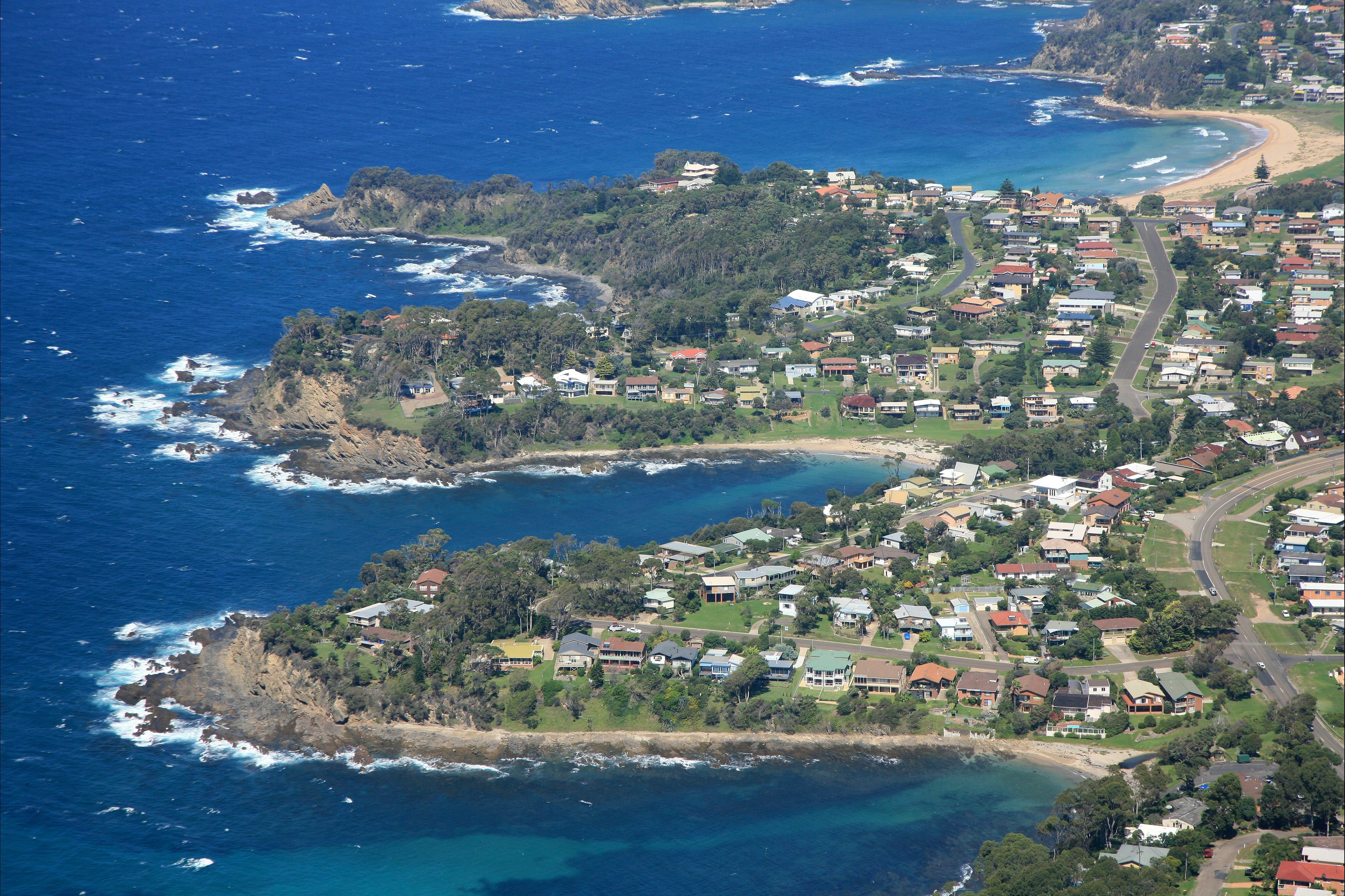 Garden Bay Picnic Area - Lilli Pilli Logo and Images