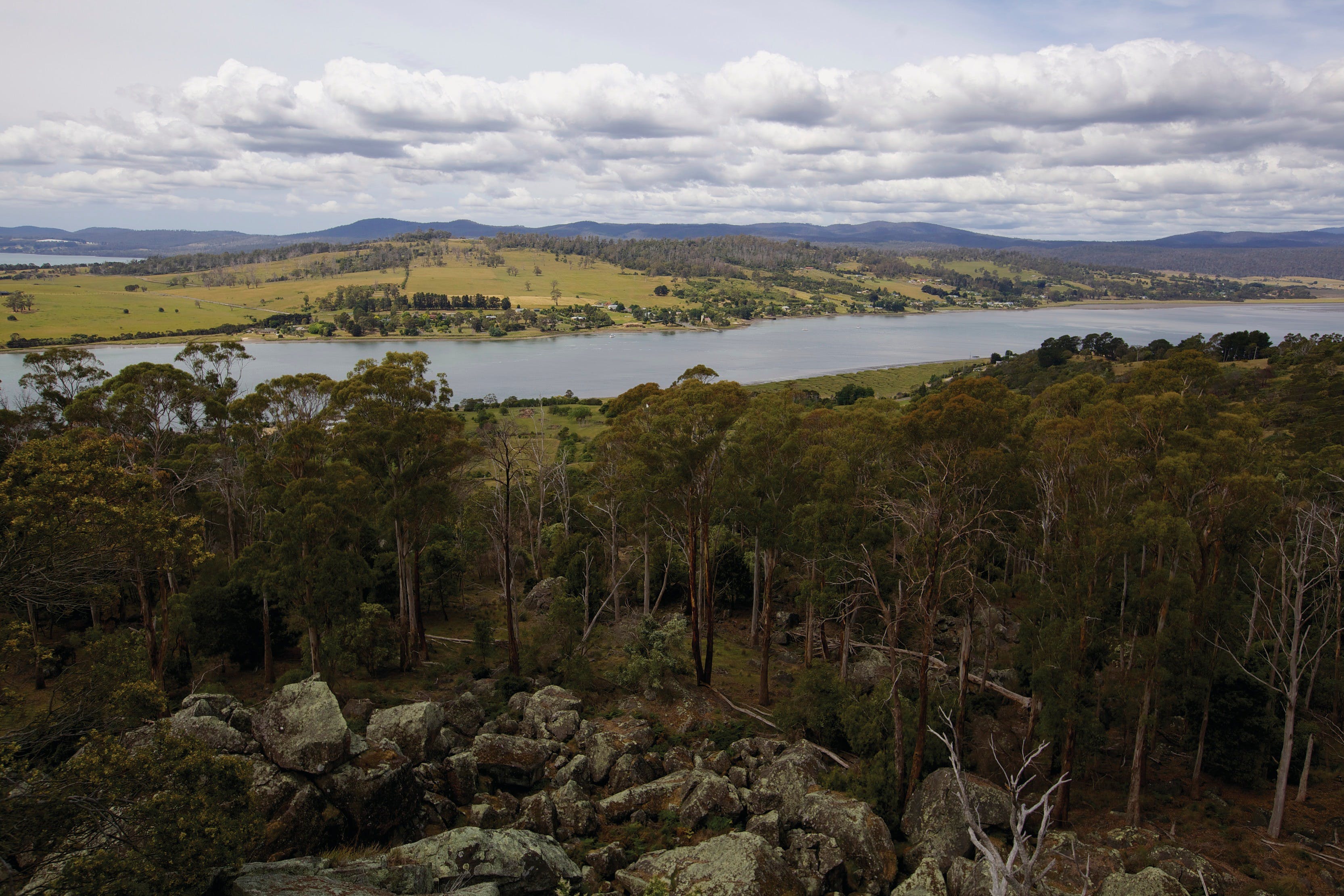 Brady's Lookout Logo and Images