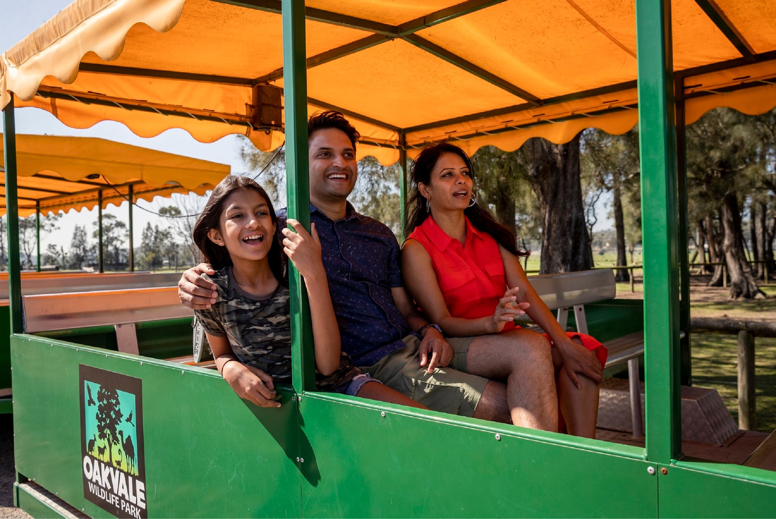 Oakvale Wildlife Park Logo and Images