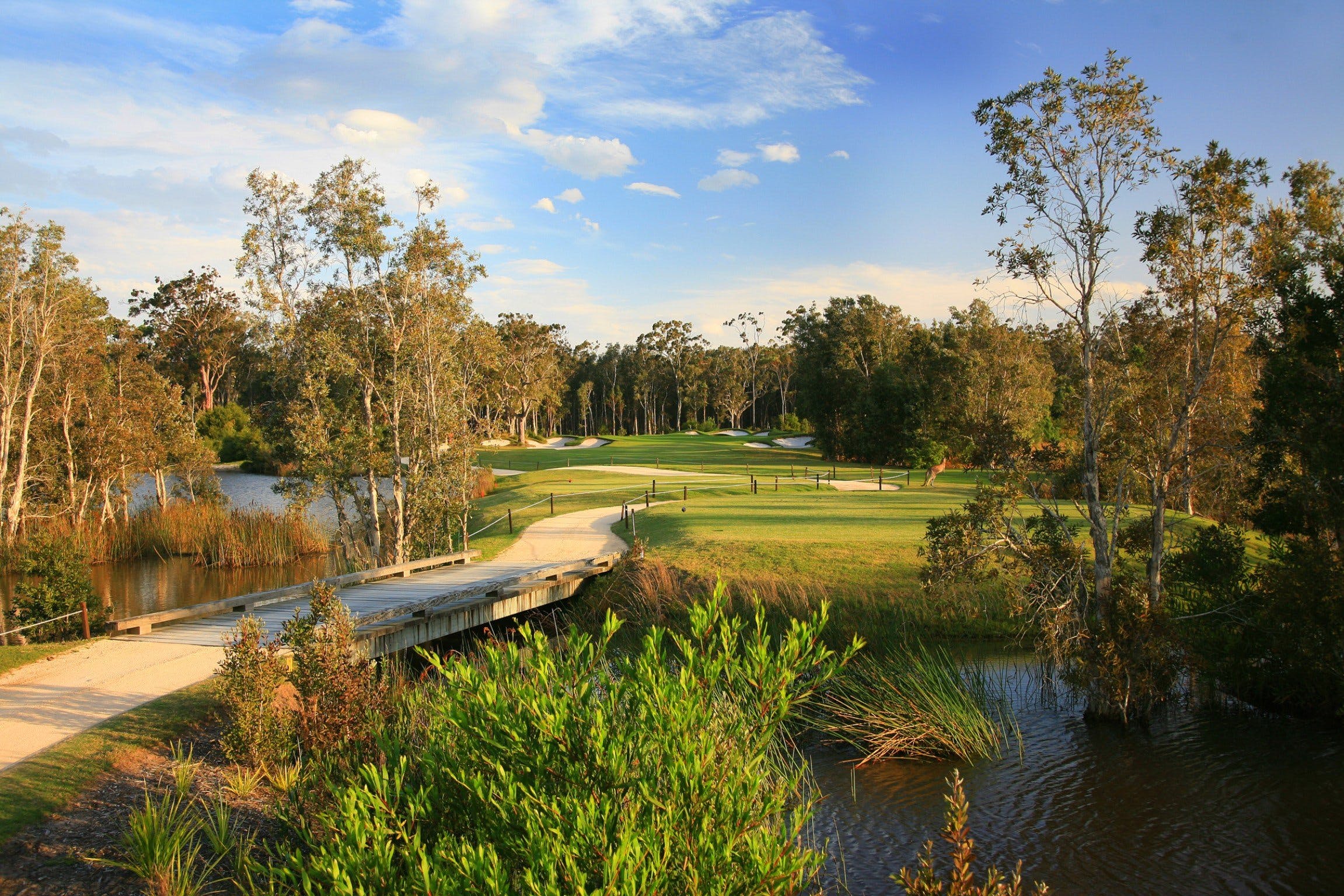 Pacific Dunes Golf Club Logo and Images