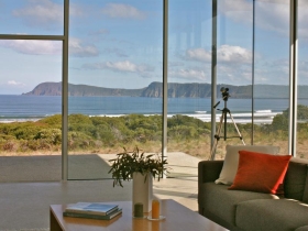 Cloudy Bay Beach House Logo and Images