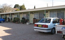 Bong Bong Motel - Moss Vale Logo and Images