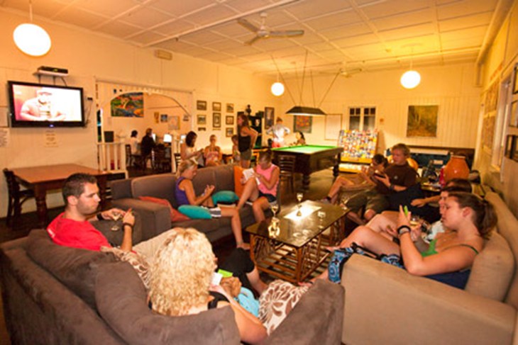 Noosa Heads YHA Logo and Images