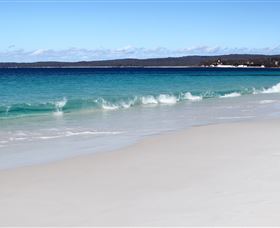 Hyams Beach Bed and Breakfast Logo and Images