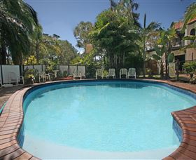 Tower Court Motel Logo and Images