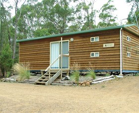 Hobart Bush Cabins Logo and Images