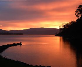 Huon Charm Waterfront Cottage Logo and Images