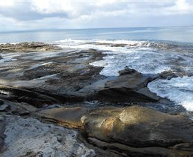 Bruny Ocean Cottage Logo and Images