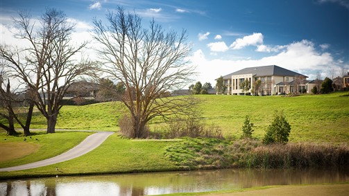 Yarra Valley Lodge Logo and Images