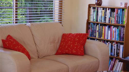 Lyrebird Cottages Logo and Images