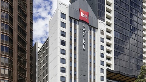 ibis Melbourne Hotel and Apartments Logo and Images