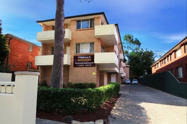 Parramatta Serviced Apartments Logo and Images