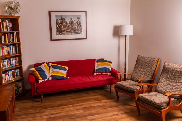 Daisy's Cottage Logo and Images