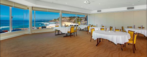 Quality Hotel NOAHS On the Beach Logo and Images