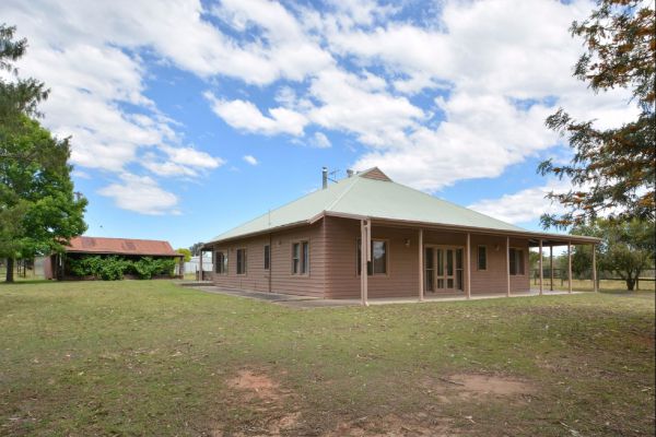 Grasmere Estate Homestead Logo and Images