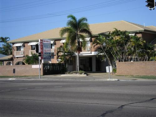 Banjo Paterson Motor Inn & Restaurant Logo and Images