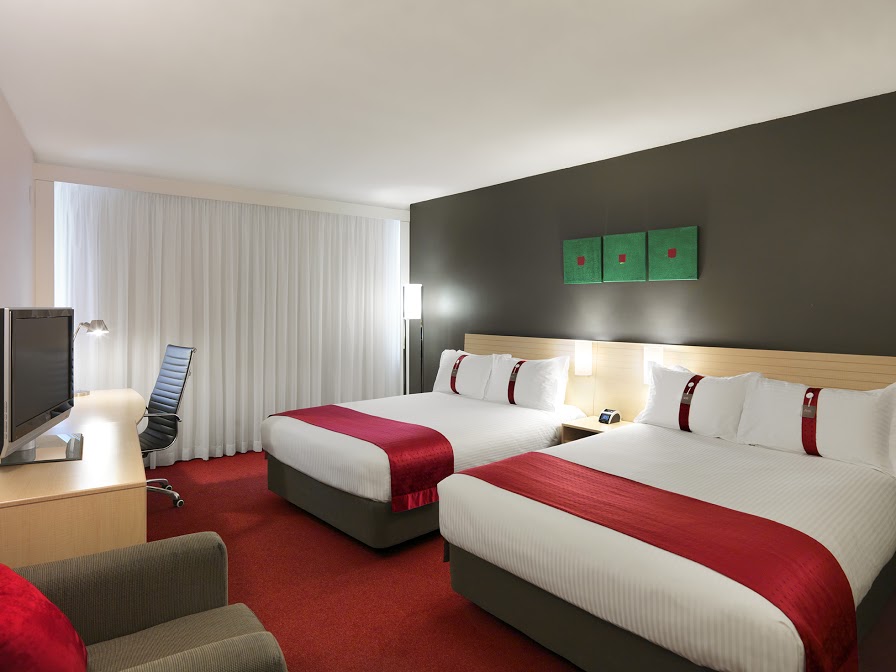 Holiday Inn Melbourne Airport Logo and Images