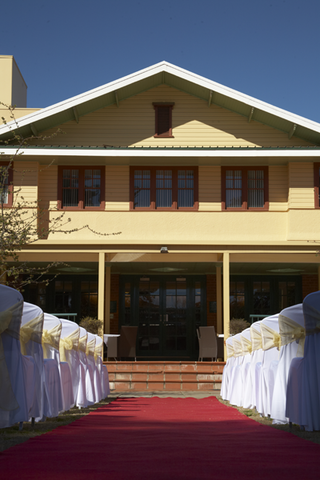 Hotel Kurrajong Logo and Images