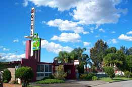 Mayfield Motel Logo and Images