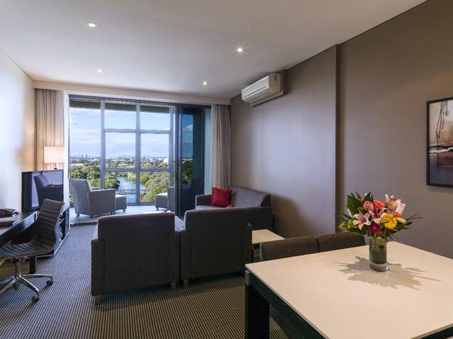 Meriton Serviced Apartments Parramatta Logo and Images