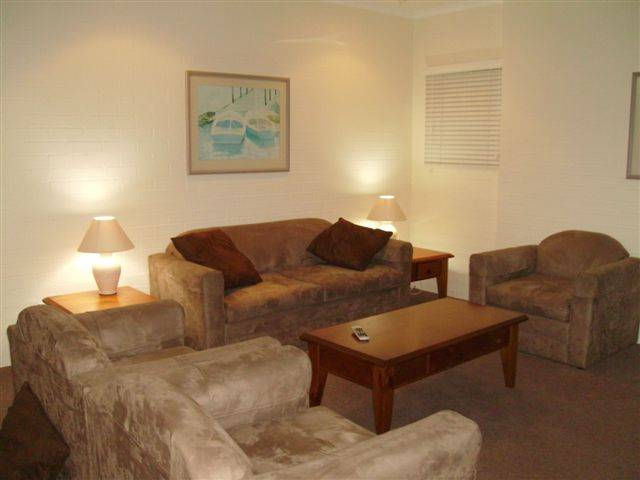 Mollymook Cove Apartments