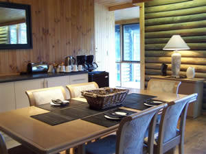 Sunway Farm B&B Logo and Images