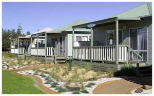 Werri Beach Holiday Park Logo and Images
