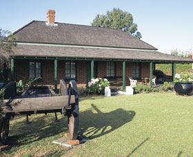 King Cottage Museum Logo and Images