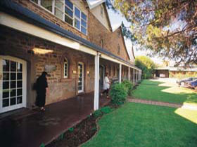 Annies Lane Logo and Images