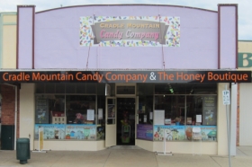 Cradle Mountain Candy Company and Honey Boutique Logo and Images