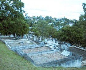 Friends of Balmoral Cemetery Incorporated Logo and Images