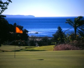 Mollymook Golf Club Logo and Images