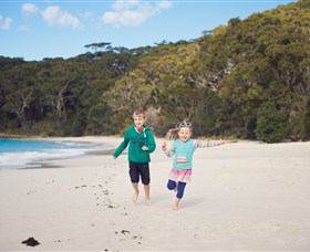Murrays Beach Logo and Images