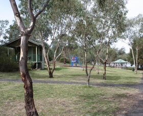 Lake Inverell Reserve Logo and Images