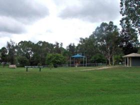 Butter Factory Park, Nanango Logo and Images