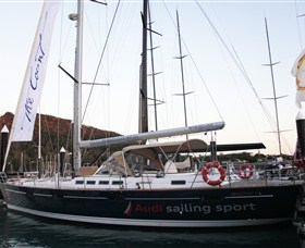 Make it Count - Sailing Experiences Logo and Images