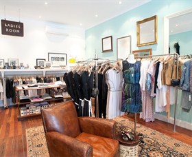 Darling Street Logo and Images