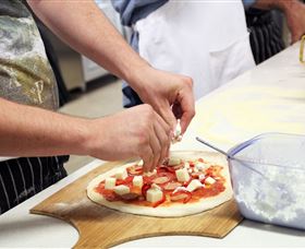 Vesuvio WoodFire Cooking Classes Logo and Images