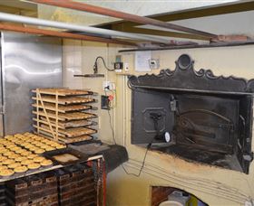 Holbrook Bakery Logo and Images