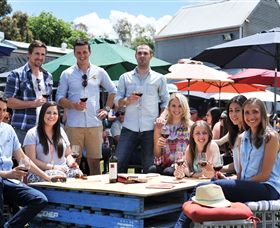 Pizzini Wines King Valley Logo and Images