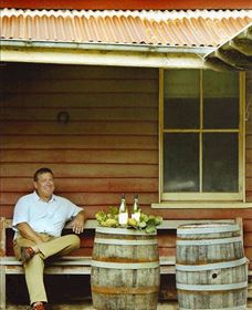 Kladis Estate Wines Logo and Images