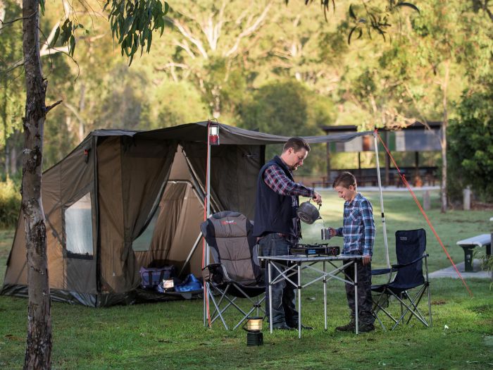 Hardings Paddock Campground Logo and Images