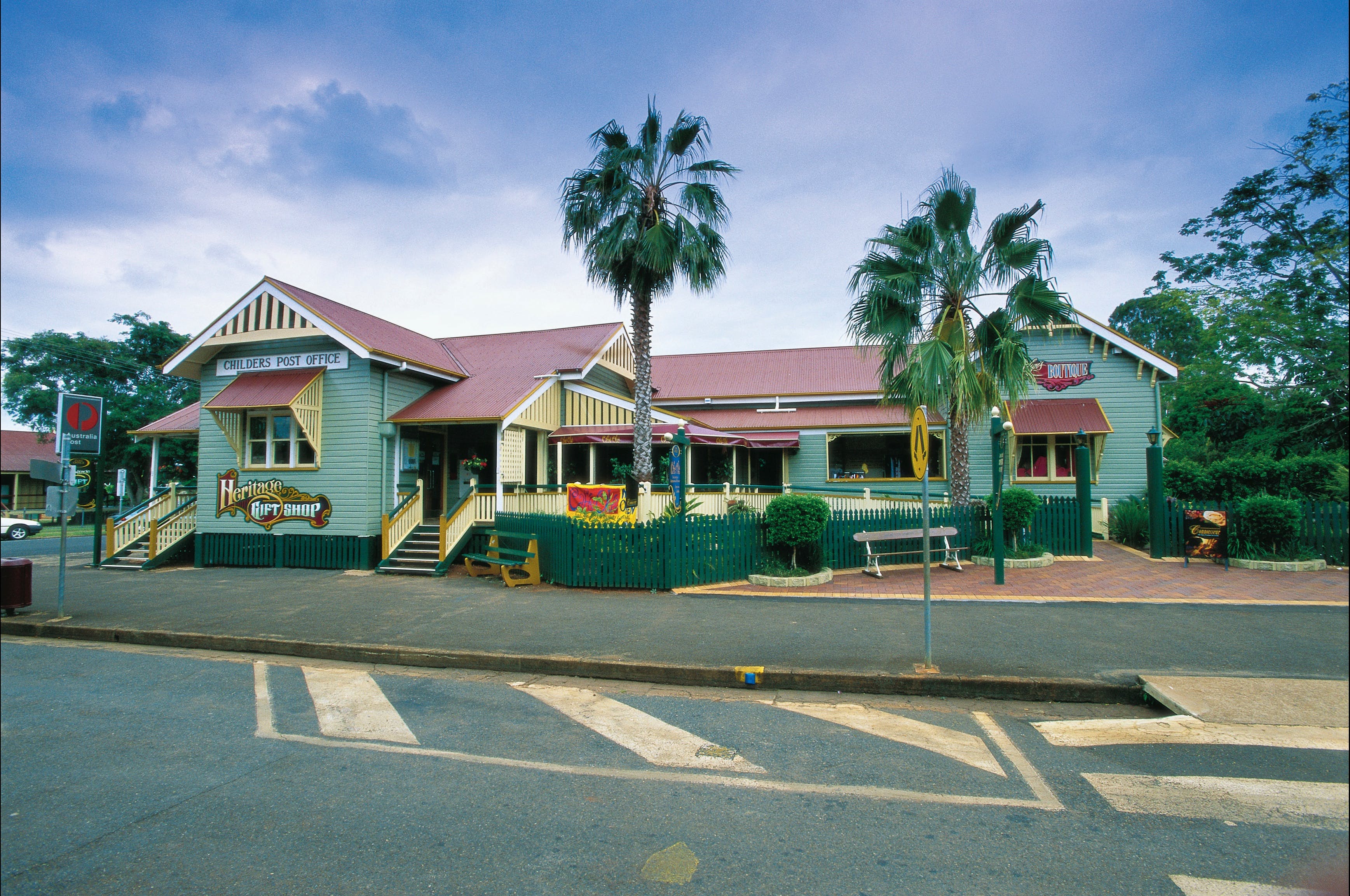 Bundaberg to Childers and Woodgate Day Trip Logo and Images