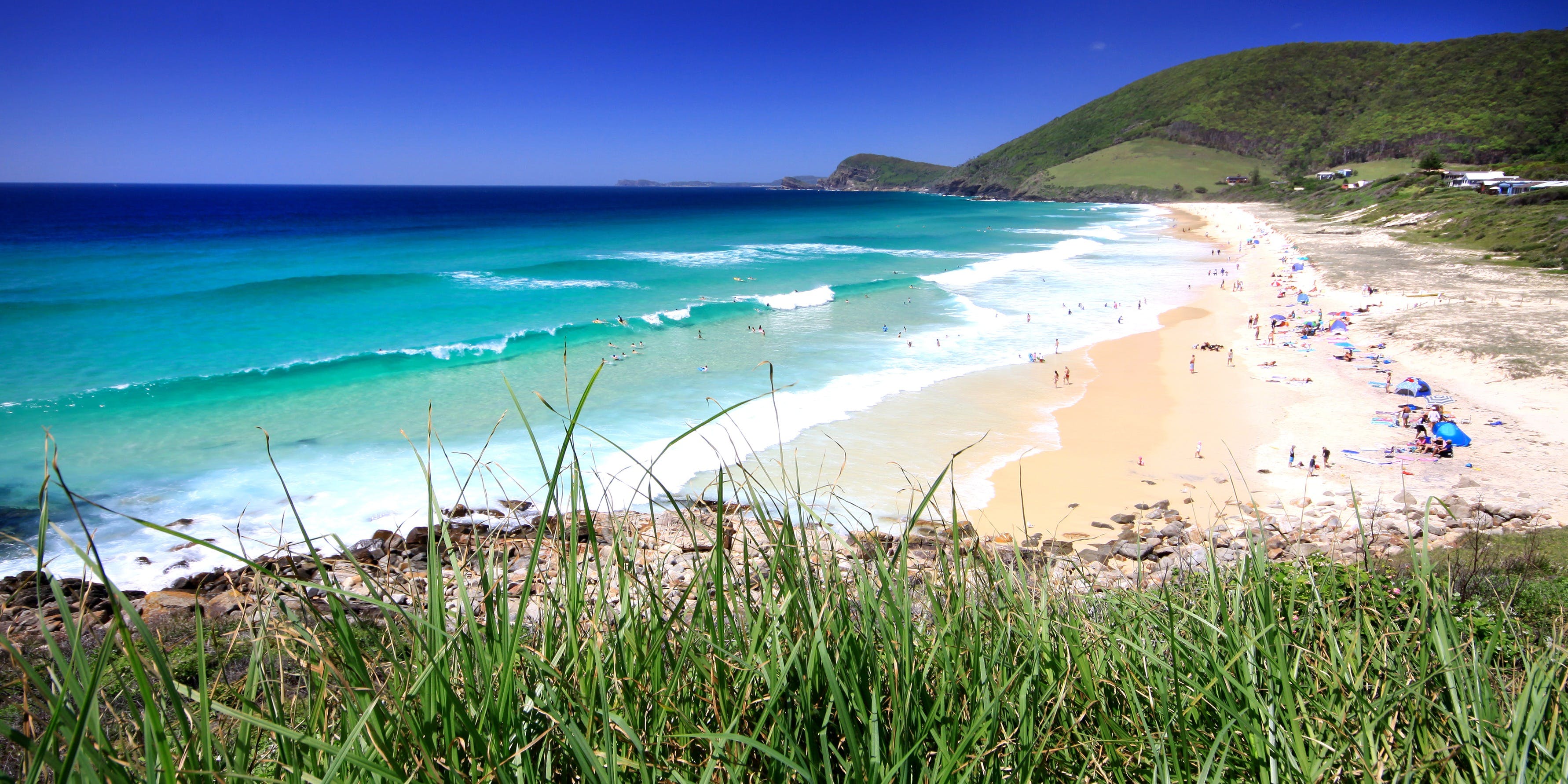 Blueys Beach Logo and Images