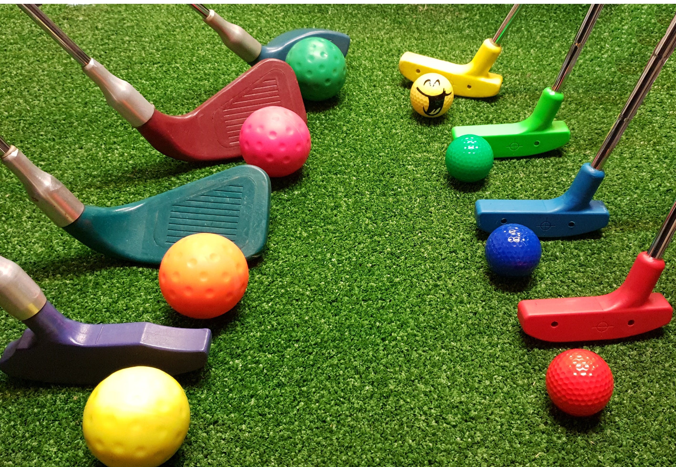 Oasis Supa Golf and Mini Golf Logo and Images