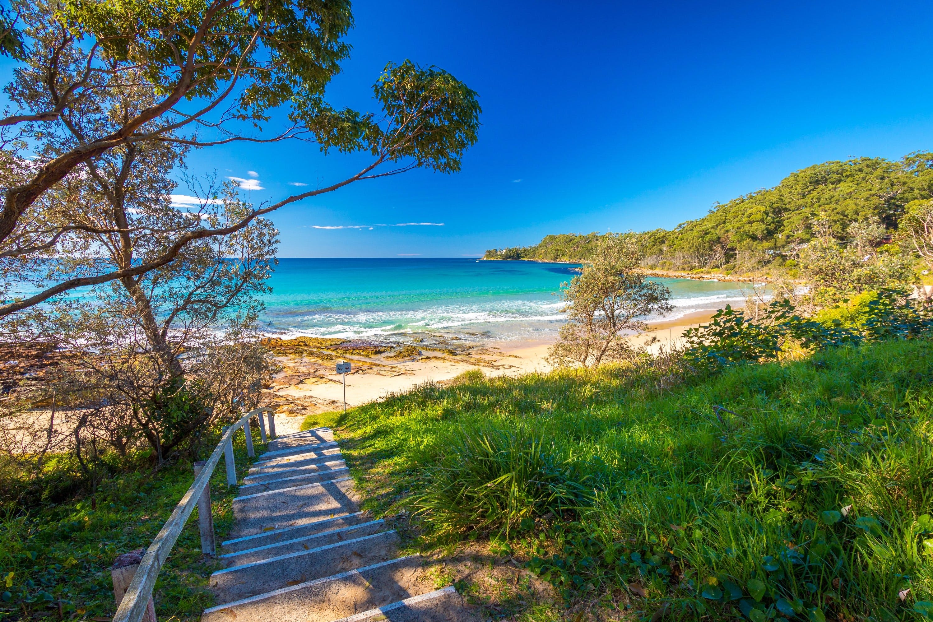 Narrawallee Beach Logo and Images