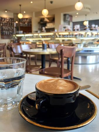 Laurent Bakery- Patissierie East Melbourne Logo and Images