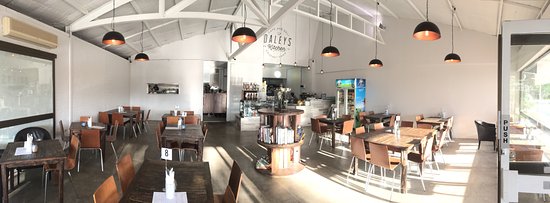 Daleys Kitchen Logo and Images