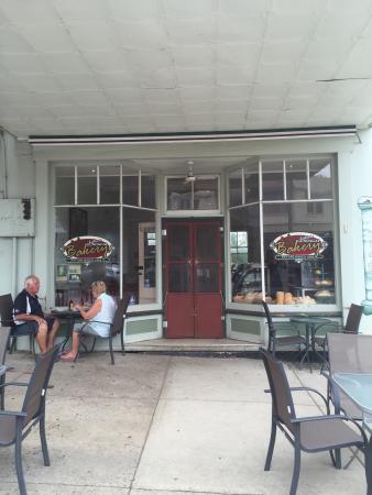 Gundagai Bakery Logo and Images